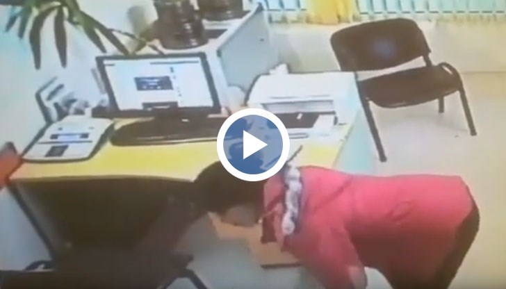 Жената от ромски произход за секунди успява да му задигне портфейла