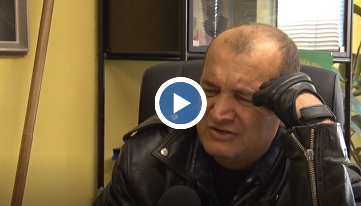 Докато отивала до магазина, девойката била качена насила в кола и откарана в къщата на единия от похитителите