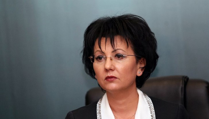 Установено е обаче, че с европари са купени яхти, джипове, АТВ-та и два катамарана