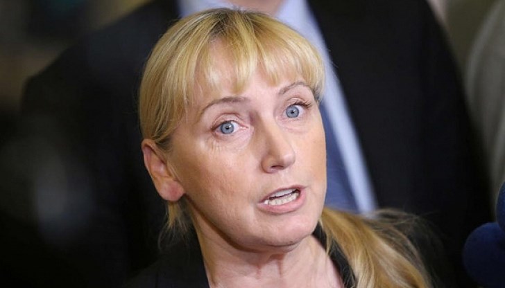 Ще бъдат осветлени сметки за стотици милиони в чужбина и имоти зад граница на управляващите Ще бъдат осветлени сметки за стотици милиони в чужбина и имоти зад граница на управляващите