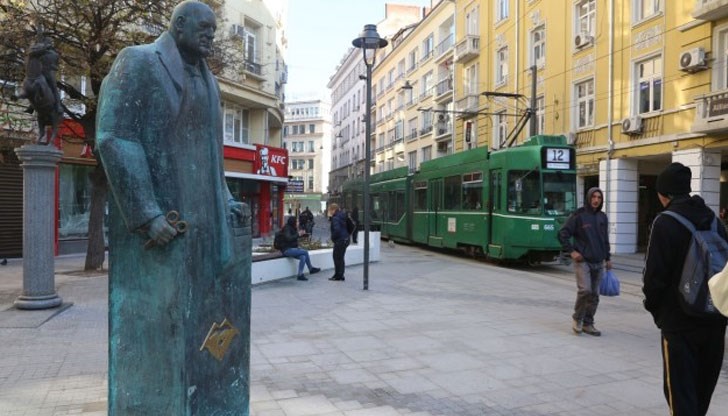 Произведението стана атракция в центъра на София на 1 април