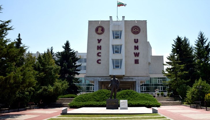 Университетът може да осъмне със запорирани сметки, поради което да спре да плаща стипендии на студентите и заплати на преподавателите Университетът може да осъмне със запорирани сметки, поради което да спре да плаща стипендии на студентите и заплати на преподавателите