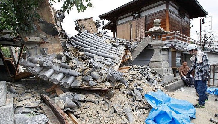 Най-малко петима души загинаха Най-малко петима души загинаха