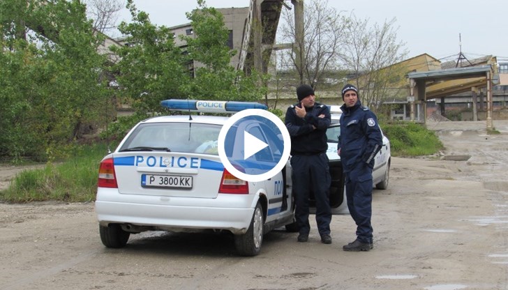 Районът незабавно е бил отцепен от полицията