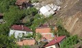 Свлачище помете над 50 сгради в Турция