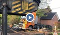 Пътнически влак се удари в камион в Германия