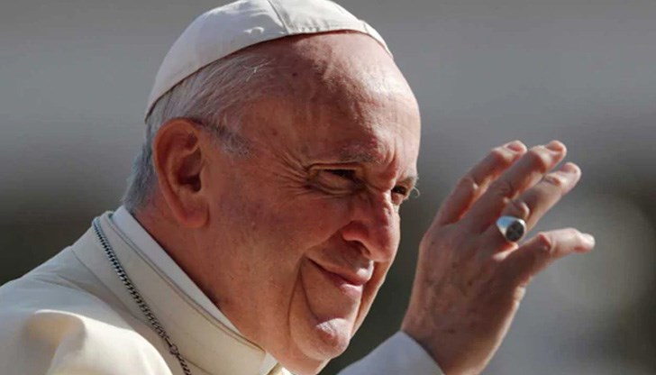 Папската свита ще бъде съставена от 35 души - най-висши представители на Светия Престол