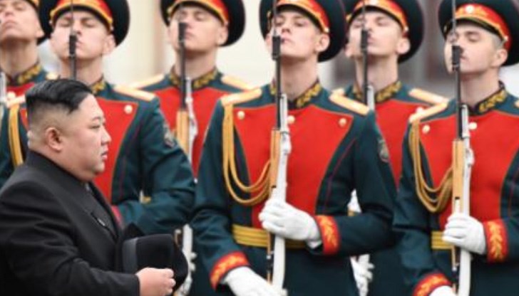 Лидерът на КНДР останал доволен от стрелбите Лидерът на КНДР останал доволен от стрелбите