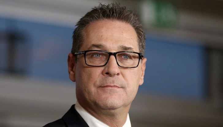 А, и там имало корупция... А, и там имало корупция...