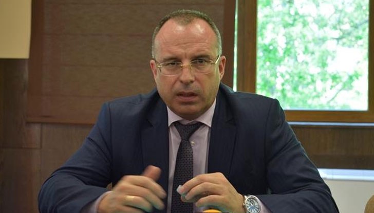 Компенсация ще има за всички, чиито документи са окомплектовани – подадена жалба, съставен констативен протокол и взети проби за установяване на причината за смъртността при пчелите, заяви земеделският министър Компенсация ще има за всички, чиито документи са окомплектовани – подадена жалба, съставен констативен протокол и взети проби за установяване на причината за смъртността при пчелите, заяви земеделският министър