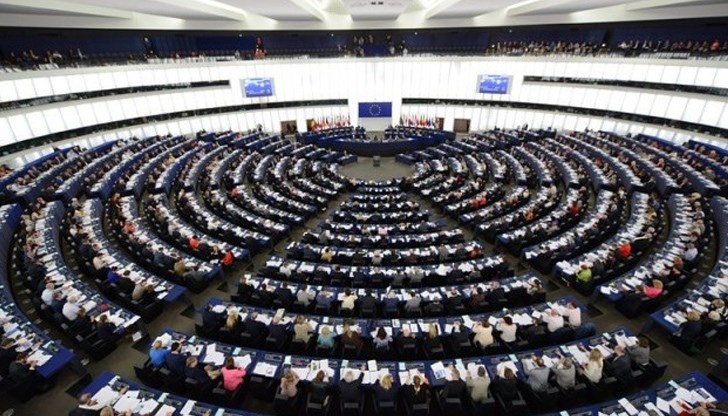Какво е да си евродепутат в евро и привилегии