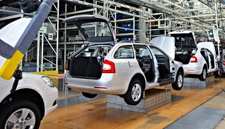 Според различни публикации в български медии се очакваше решение за местоположението на завода да бъде обявено в средата на месец май Според различни публикации в български медии се очакваше решение за местоположението на завода да бъде обявено в средата на месец май