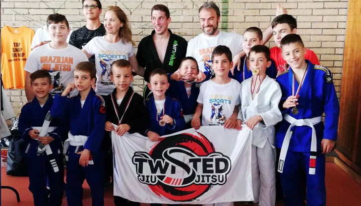 Русенския клуб ХЕЛИОС участва с 13 състезатели