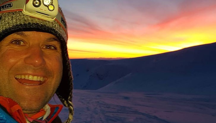 След 15-часов преход той успя да стъпи на връх Кангчендзьонга