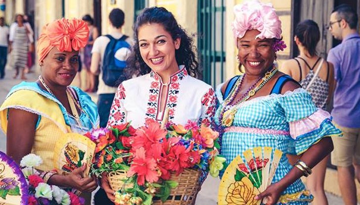 Меги позира на всяко красиво кътче, което посещава, а резултатът е разтуптяващи сърцето фотографии