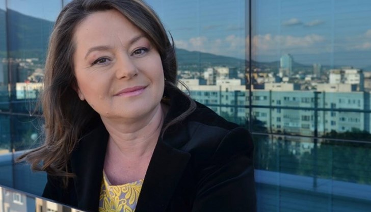 Само с това „наказание“ ли ще се размине този алчен политически труп? Само с това „наказание“ ли ще се размине този алчен политически труп?