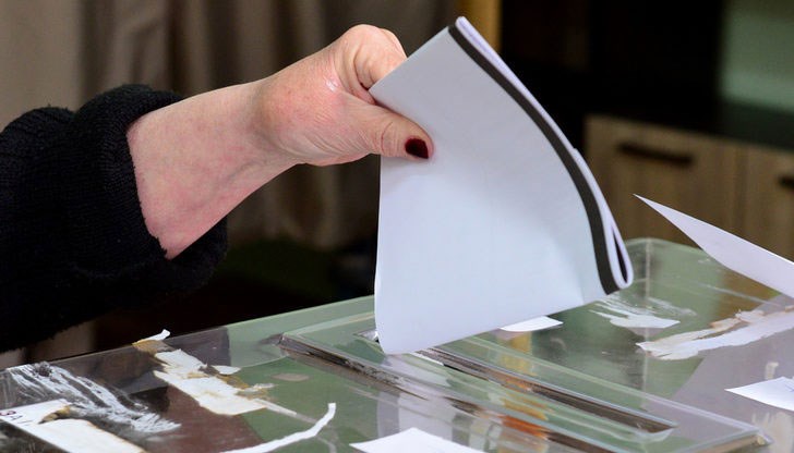 Гласовете от чужбина вдигнаха прогнозния резултат на „Демократична България”