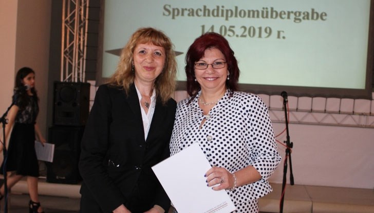 СУПНЕ „Фридрих Шилер“ връчи дипломите на свои възпитаници