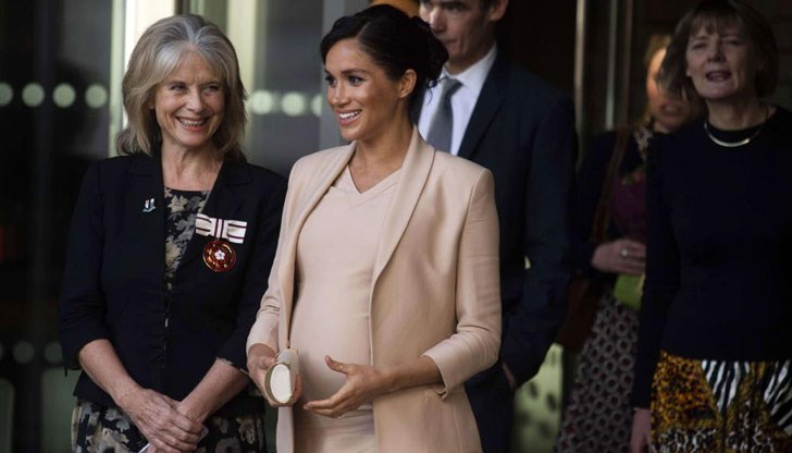 Започнало е раждането на кралското бебе Започнало е раждането на кралското бебе