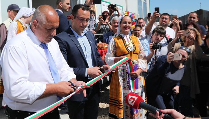 Аз съм прост, вие сте прости... Аз съм прост, вие сте прости...