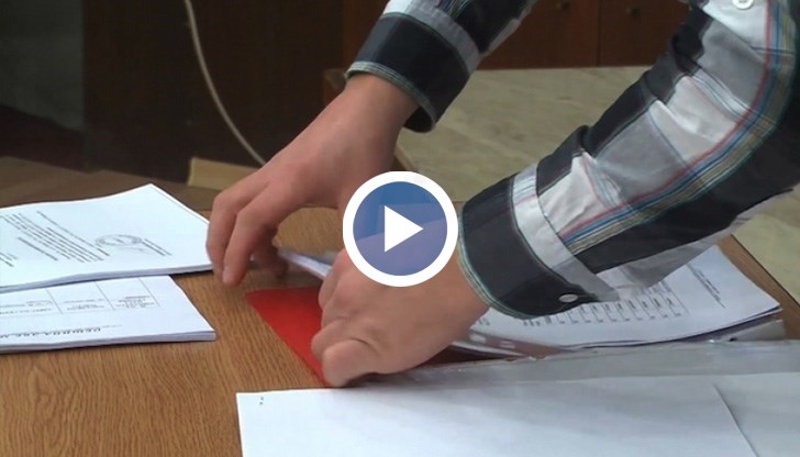 Две от тях  - за незаконно разлепени агитационни материали