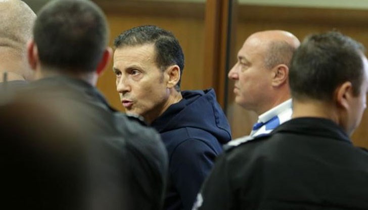 Причината е продължителното му задържане зад решетките Причината е продължителното му задържане зад решетките