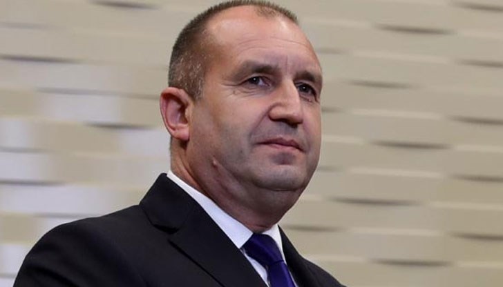 Коментарът на президента е след въпрос за оставките на Нинова и Цветанов