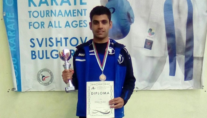 Русенският студент участва в надпревара с близо 500 каратисти