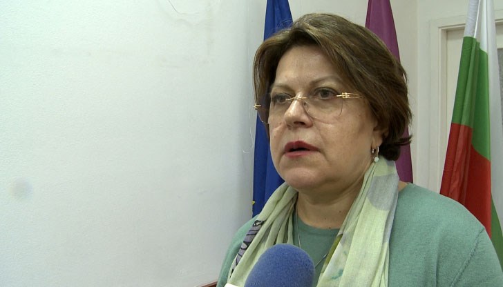 Не може всяка сряда сутрин главният прокурор да ходи в кабинета на министър-председателя, нали има разделение на властите, каза лидерът на ДСБ