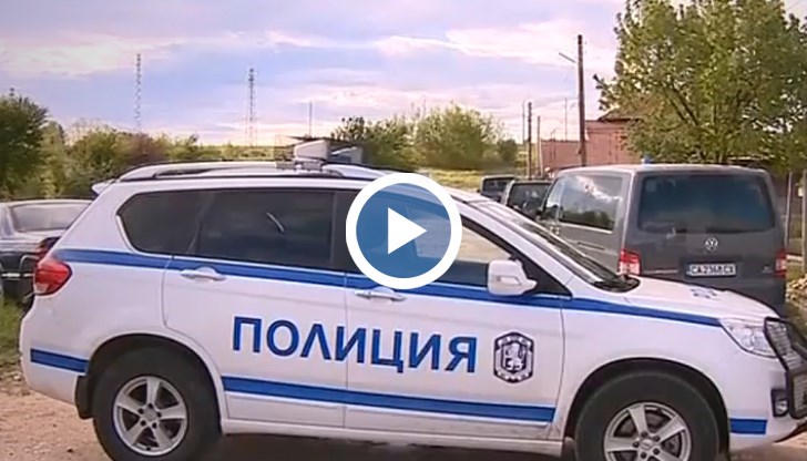 Костенец под полицейска блокада