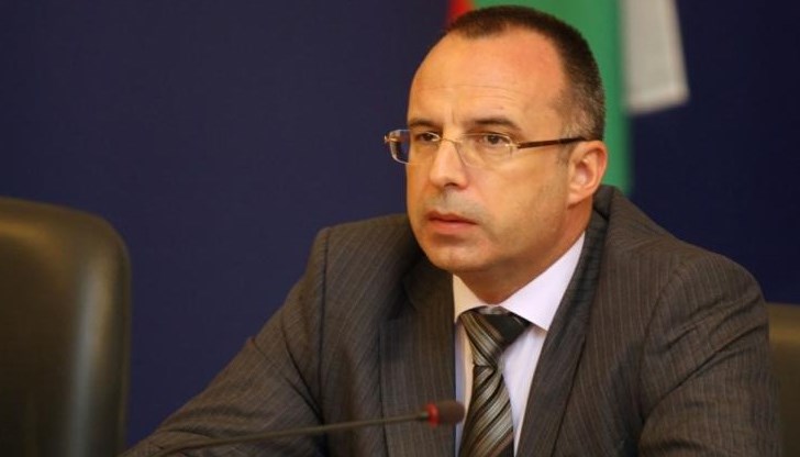 Давате ли си сметка каква зловеща машина за манипулации и фалшификации действа зад кулисите на ужким правовата държава? Давате ли си сметка каква зловеща машина за манипулации и фалшификации действа зад кулисите на ужким правовата държава?