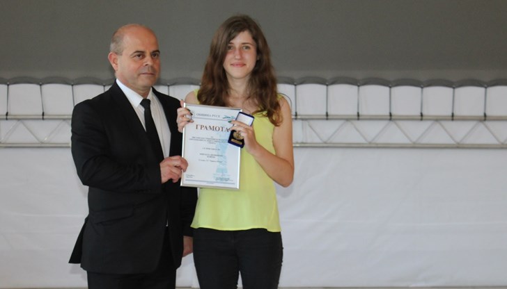 Кметът на Русе благодари за всеотдайната работа и на училищните директори и преподаватели