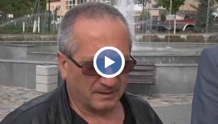 Двамата шестокласници останали без майка преди години, а преди два дни почива и бащата