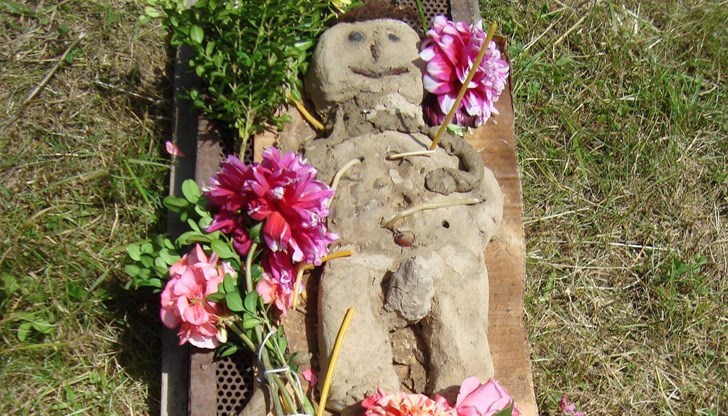 Днес се изпълнява обичай за измолване на дъжд