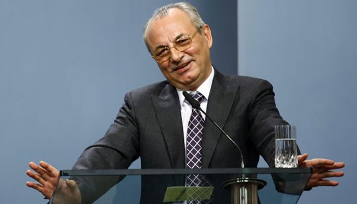 Почетният председател на партията поиска вътрешни борби да не спъват развитието на младите хора