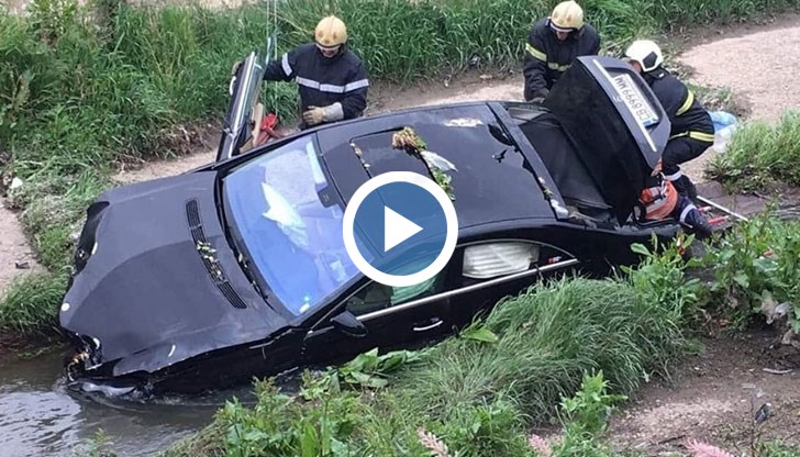 Момче и момиче остават в болницата след инцидента