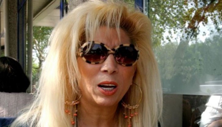 Счетоводител ме прецака, оплака се певицата