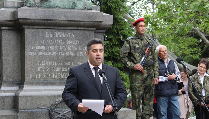 Областният управител приветства жителите и гостите на Русе по случай Деня на храбростта и празника на града