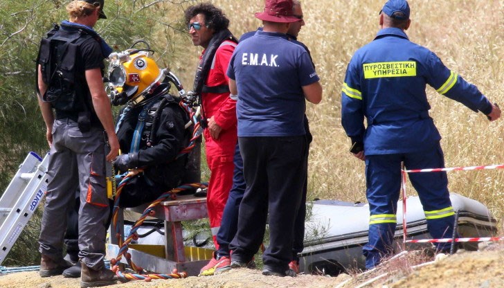 Водолази са извадили тялото от езеро западно от столицата Никозия - същото място, където тяло на жена беше намерено в потънал куфар преди седмица