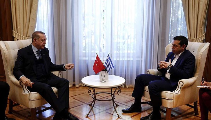 Не е изключено тайните преговори да се водят с подкрепата на ЕС и САЩ