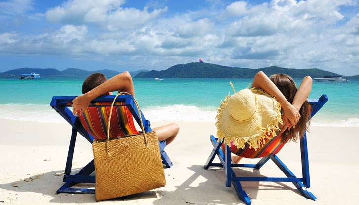 Малката островна държава дава цели 49 дни почивни дни, за които те получават възнаграждение Малката островна държава дава цели 49 дни почивни дни, за които те получават възнаграждение