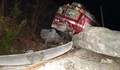 Влакът от Варна за София се е удари в скали преди гара Стряма