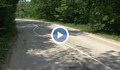 Пътна маркировка заобикаля дупки по пътя Русе - Кубрат