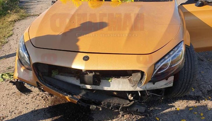 Ловецът на бежанци е в откаран в болница