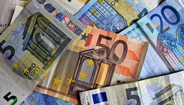 Едва една четвърт от българите са на мнение, че страната ни е готова да приеме еврото