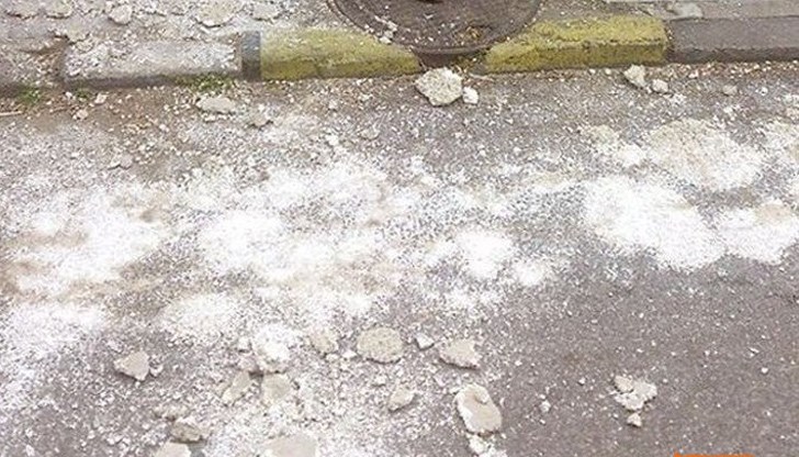 Девойката е с рана на крака /Снимката е илюстративна/ Девойката е с рана на крака /Снимката е илюстративна/