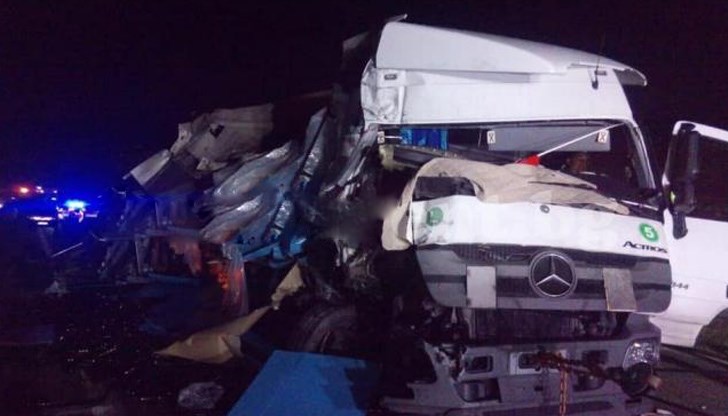 Камионите са се движили към Дунав мост - 2