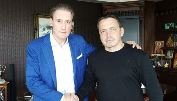 Само един ден след прекратяването на договорите на журналистките Миролюба Бенатова и Генка Шикерова, "Нова телевизия" анонсира завръщането на Васил Иванов Само един ден след прекратяването на договорите на журналистките Миролюба Бенатова и Генка Шикерова, "Нова телевизия" анонсира завръщането на Васил Иванов