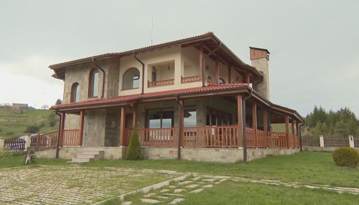 Причината е, че проверките се извършват извън мониторинговия период Причината е, че проверките се извършват извън мониторинговия период