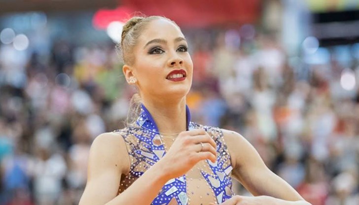 Ели Бинева прекрати състезателната си кариера